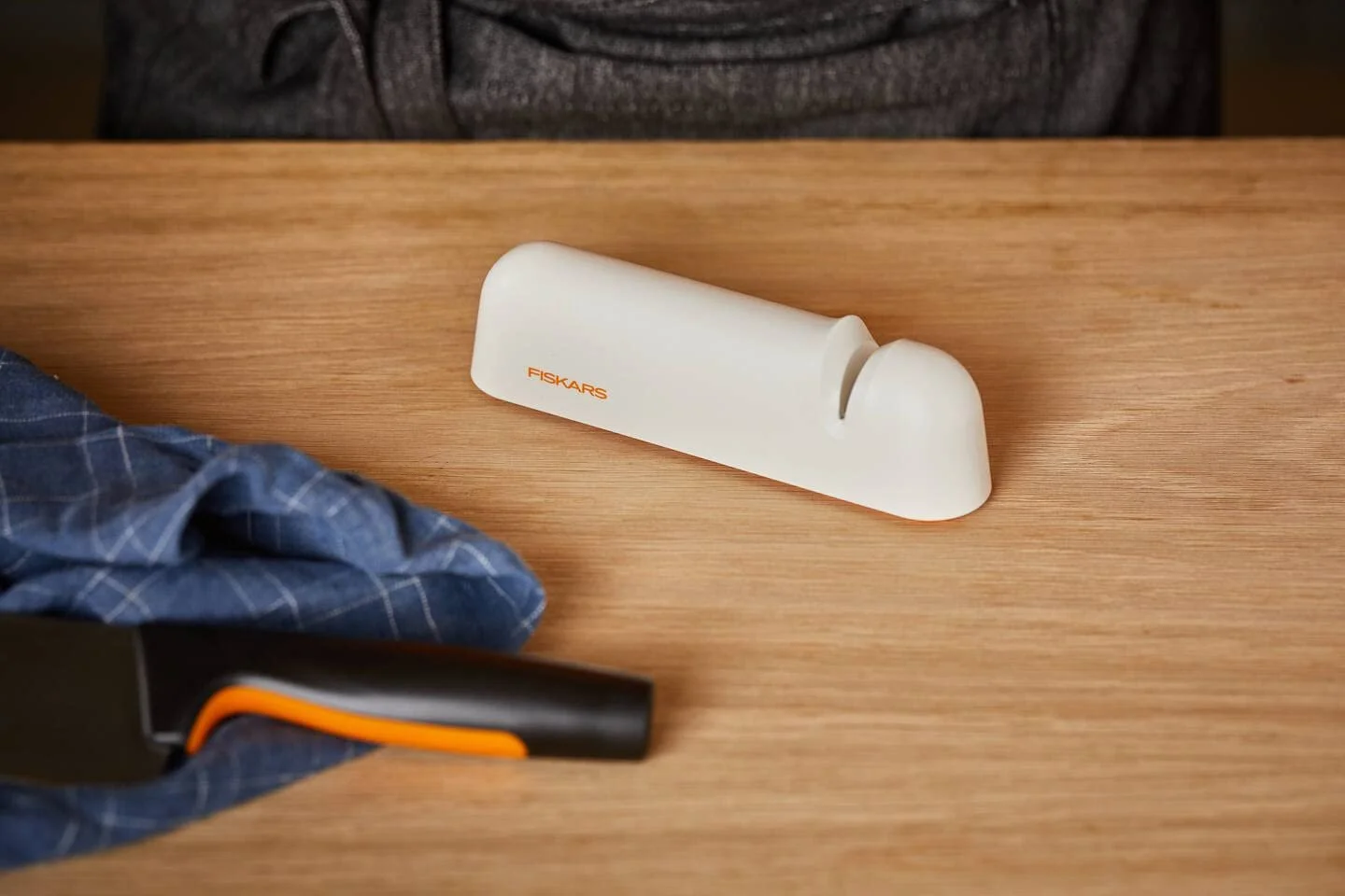 Точило для ножів Fiskars Functional Form Roll-Sharp Білий/помаранчевий, фото №16 Точило для ножів Fiskars Functional Form Roll-Sharp Білий/помаранчевий, фото №16