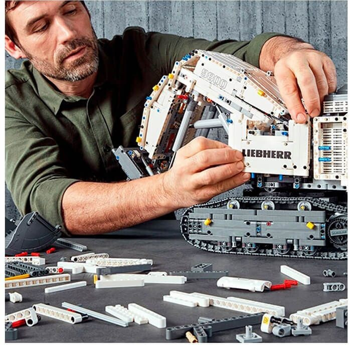 Блоковый конструктор LEGO Technic Экскаватор Liebherr R 9800 (42100), фото №8