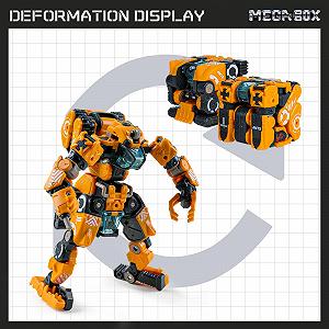 Фигурка-трансформер 52TOYS Megabox MB-12 Landbreaker, коллекционная фигурка с аксессуарами, разноцветная synthetic.ua - Фото 1