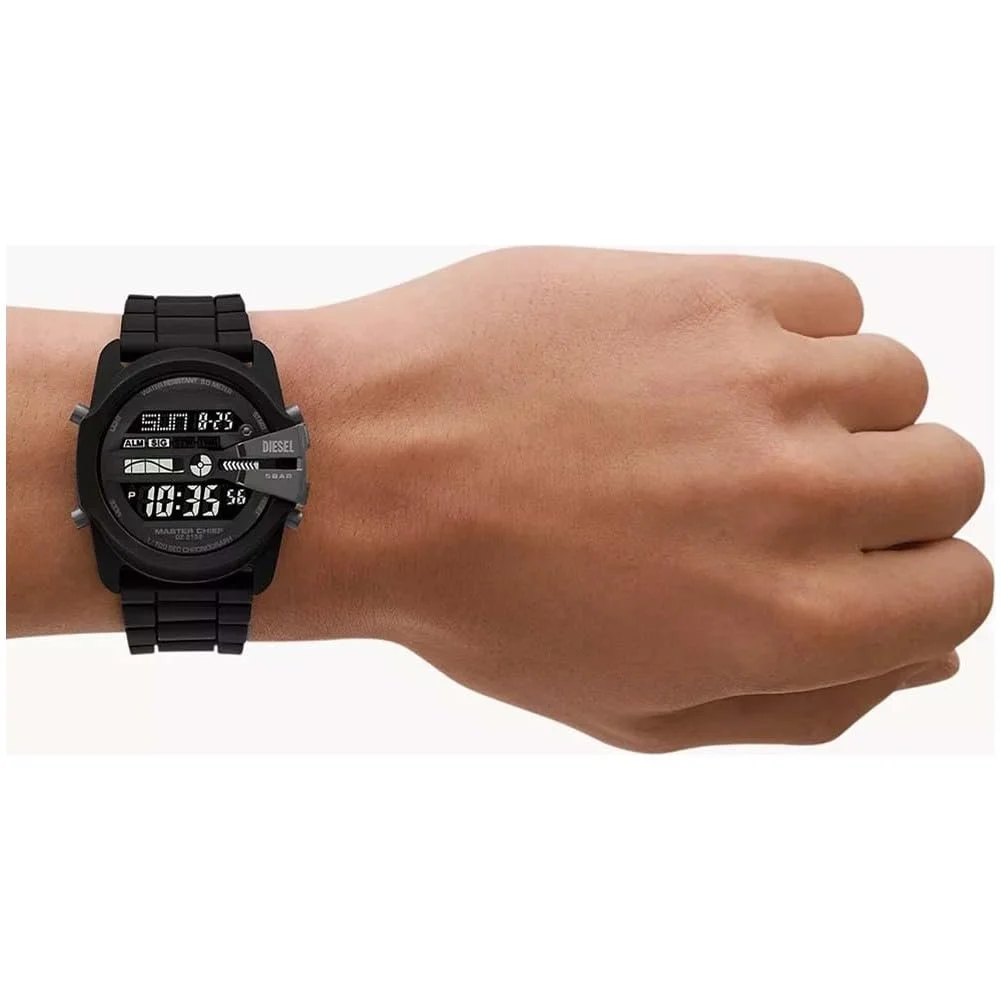 Годинник DIESEL Master Chief LCD-годинниковий механізм з силіконовим ремінцем, фото №5 Годинник DIESEL Master Chief LCD-годинниковий механізм з силіконовим ремінцем, фото №5