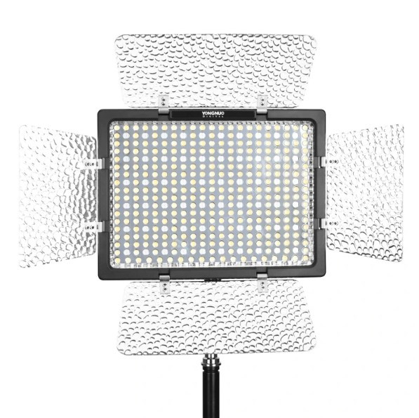 Постійне світло RGB LED пульт CRI 95 3200-5600K Yongnuo YN300 IV, фото №1