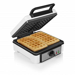 Вафельниця Princess Belgian Waffle Shape 132397 1200 Вт, довжина кабелю 0,7 метра, форма 19,8 x 19,8 см, антипригарне покриття - Фото 1