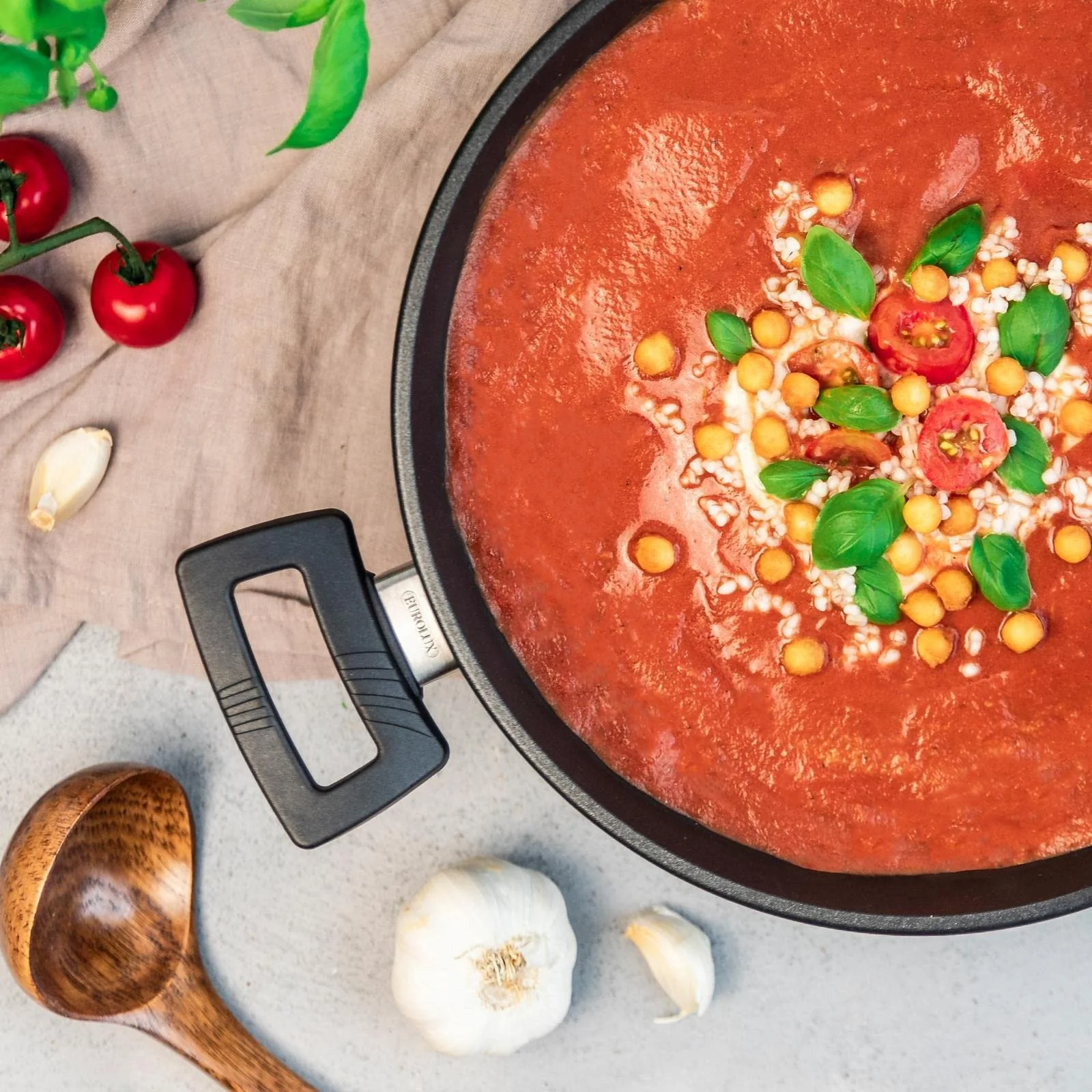 Кастрюля для запекания Eurolux Induction круглая низкая 24 см 3.0 л с антипригарным покрытием, фото №8