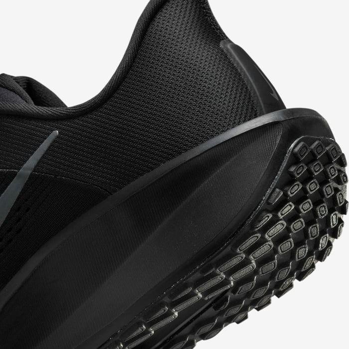 Кросівки Nike QUEST 6 45.5, фото №5