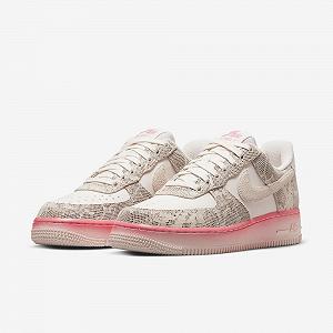 Кросівки Nike WMNS AIR FORCE 1 07 LX 40 synthetic.ua - Фото 1