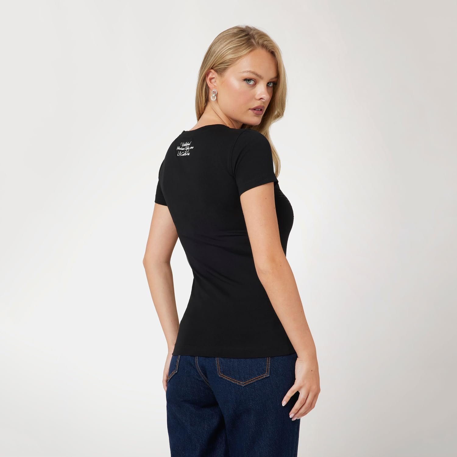 Мужская футболка Guess - Triangle Tiger Tee - Черная - S, фото №2 Мужская футболка Guess - Triangle Tiger Tee - Черная - S, фото №2