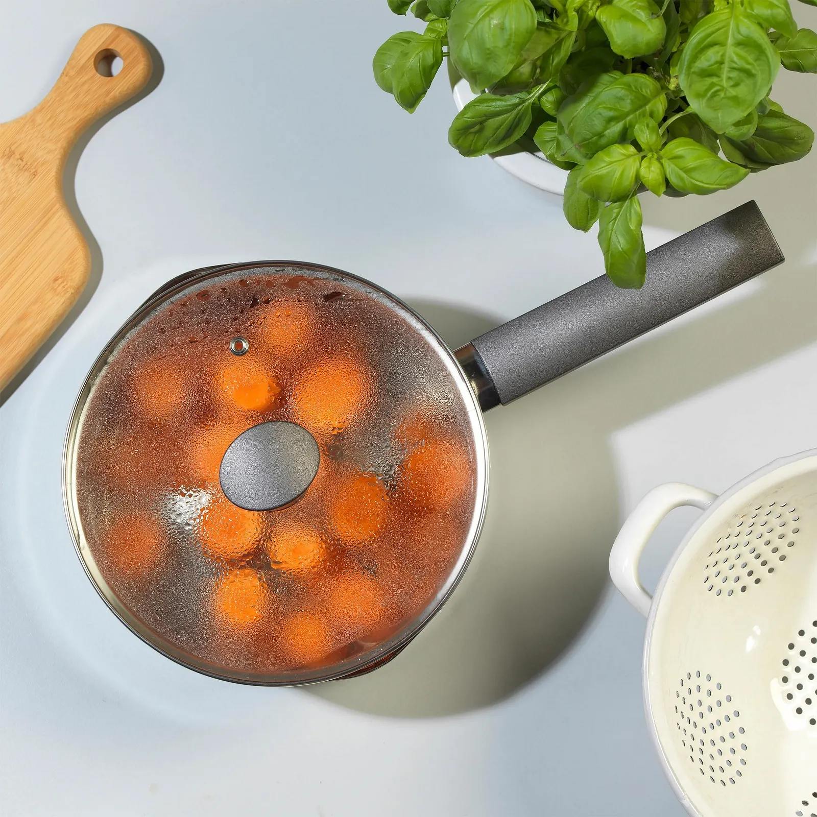 Кастрюля Russell Hobbs Excellence 18 см с крышкой 2 L Серебристый, фото №7 Кастрюля Russell Hobbs Excellence 18 см с крышкой 2 L Серебристый, фото №7