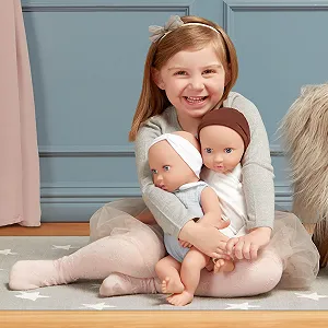 Кукла-близнец LullaBaby Мальчик и Девочка 36 см Светлая кожа, голубые глаза цена на synthetic.ua - Фото 1 Кукла-близнец LullaBaby Мальчик и Девочка 36 см Светлая кожа, голубые глаза synthetic.ua - Фото 1