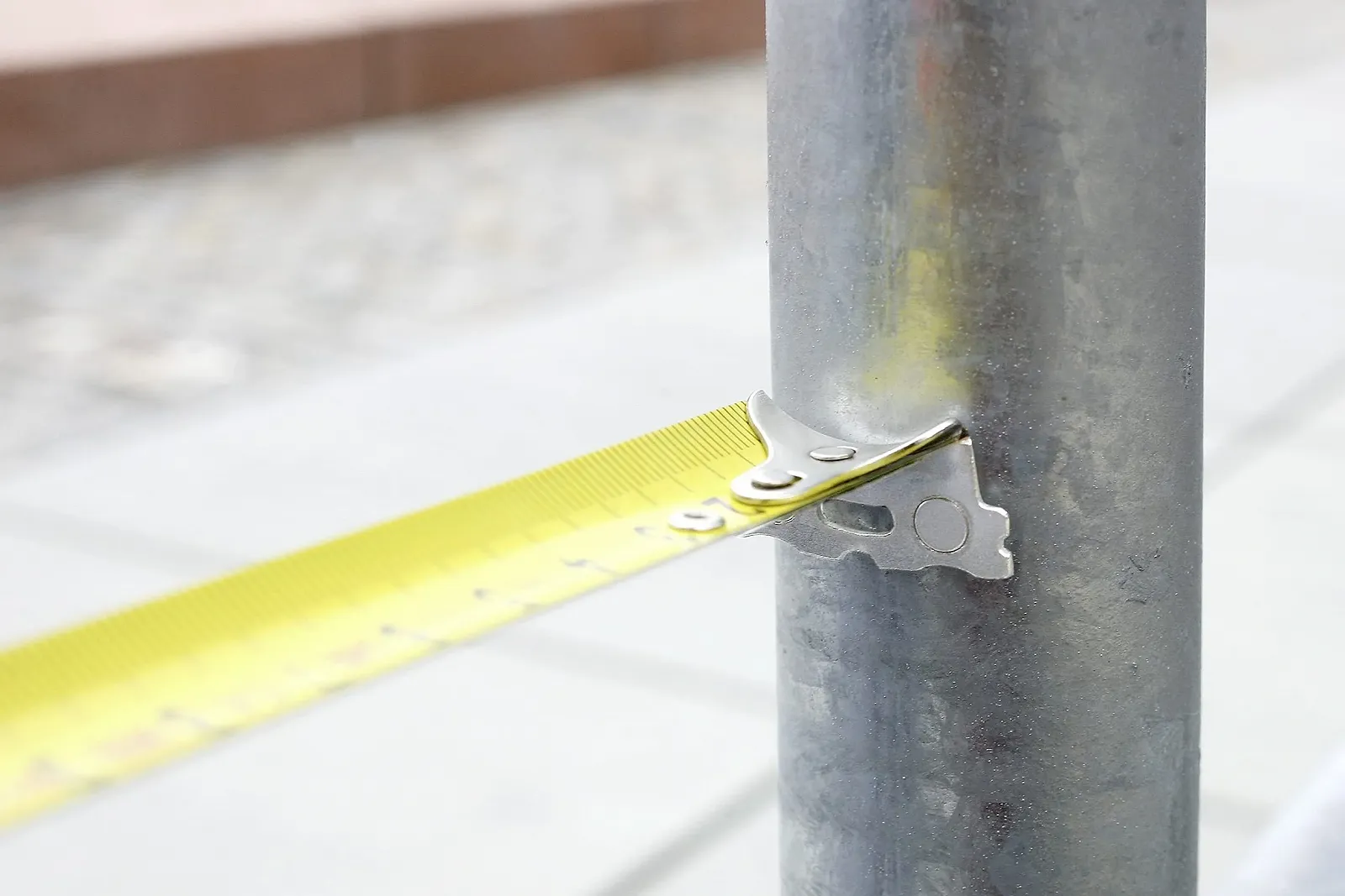 Рулетка стальная kwb PRECISA 3 м с петлей для руки, магнитным крючком и креплением на ремень, фото №4