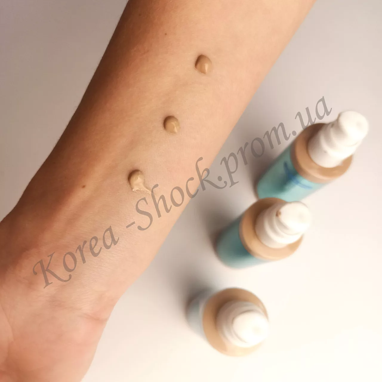 Тональный крем Enough увлажняющий с коллагеном, 21 тон Collagen Moisture Foundation SPF 15, фото №2