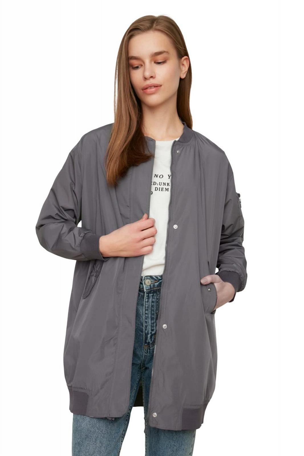 Куртка TRENDYOL Базовая Однотонная Зимняя, фото №1 Куртка TRENDYOL Базовая Однотонная Зимняя, фото №1