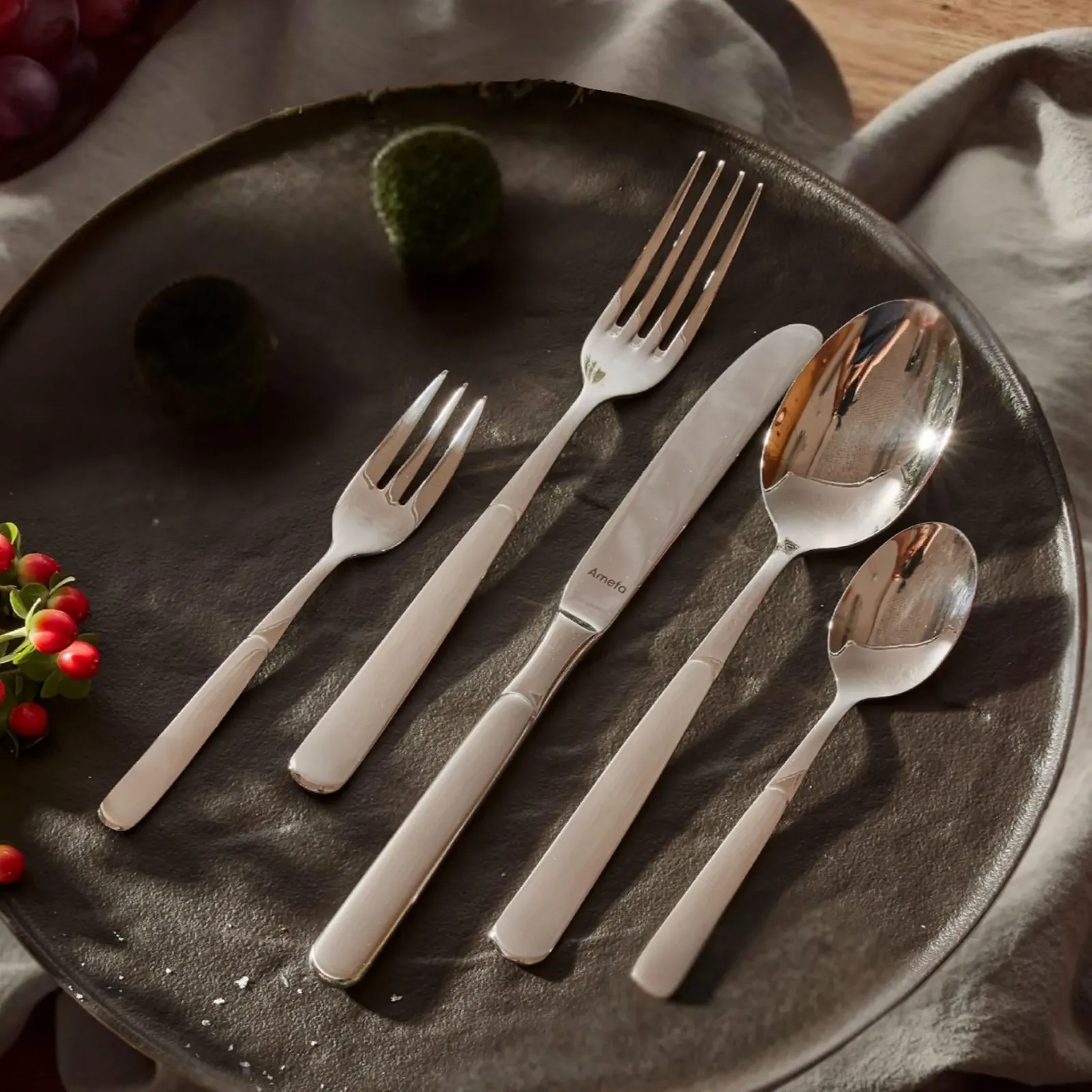 Набір столових приборів Amefa SATINA 30 предметів (6 персон) Нержавіюча сталь, фото №4 Набір столових приборів Amefa SATINA 30 предметів (6 персон) Нержавіюча сталь, фото №4