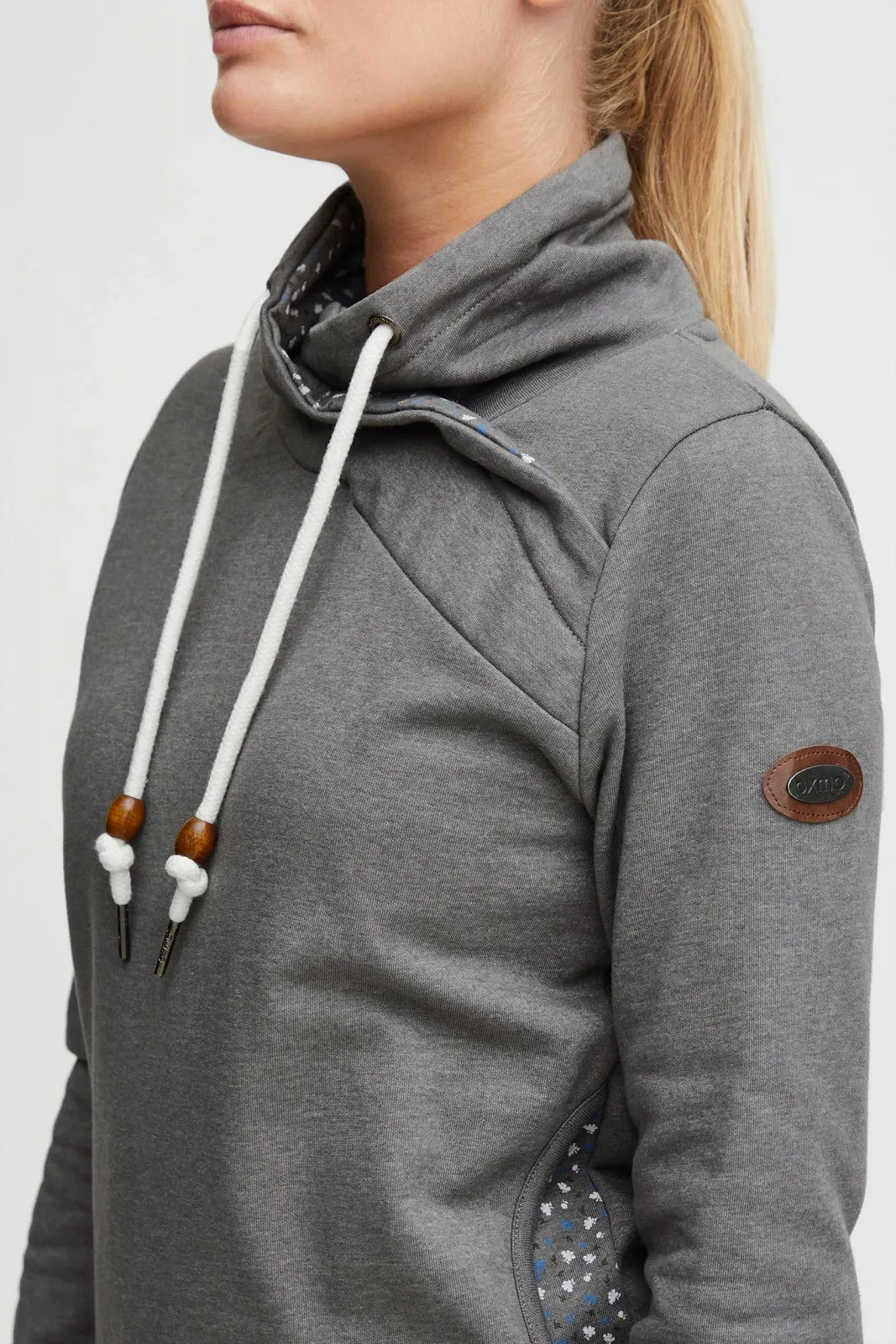 Женский длинный свитшот OXMO OXUdine Пуловер Длинный джемпер со шнурком с узором, фото №5