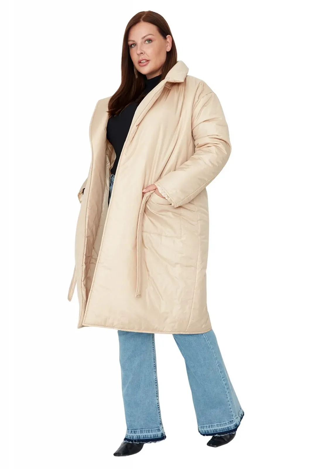 Куртка TRENDYOL Женская зимняя пуховая объёмного кроя, однотонная, фото №3 Куртка TRENDYOL Женская зимняя пуховая объёмного кроя, однотонная, фото №3