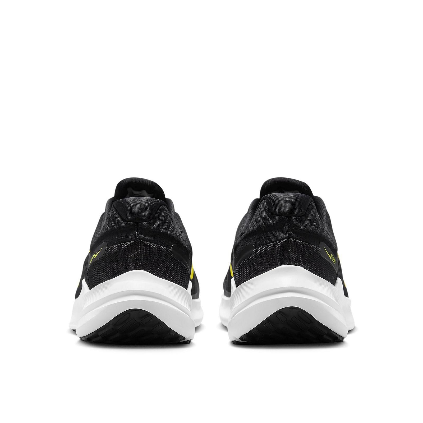 Чоловічі Кросівки Nike Quest 5, фото №4 Чоловічі Кросівки Nike Quest 5, фото №4