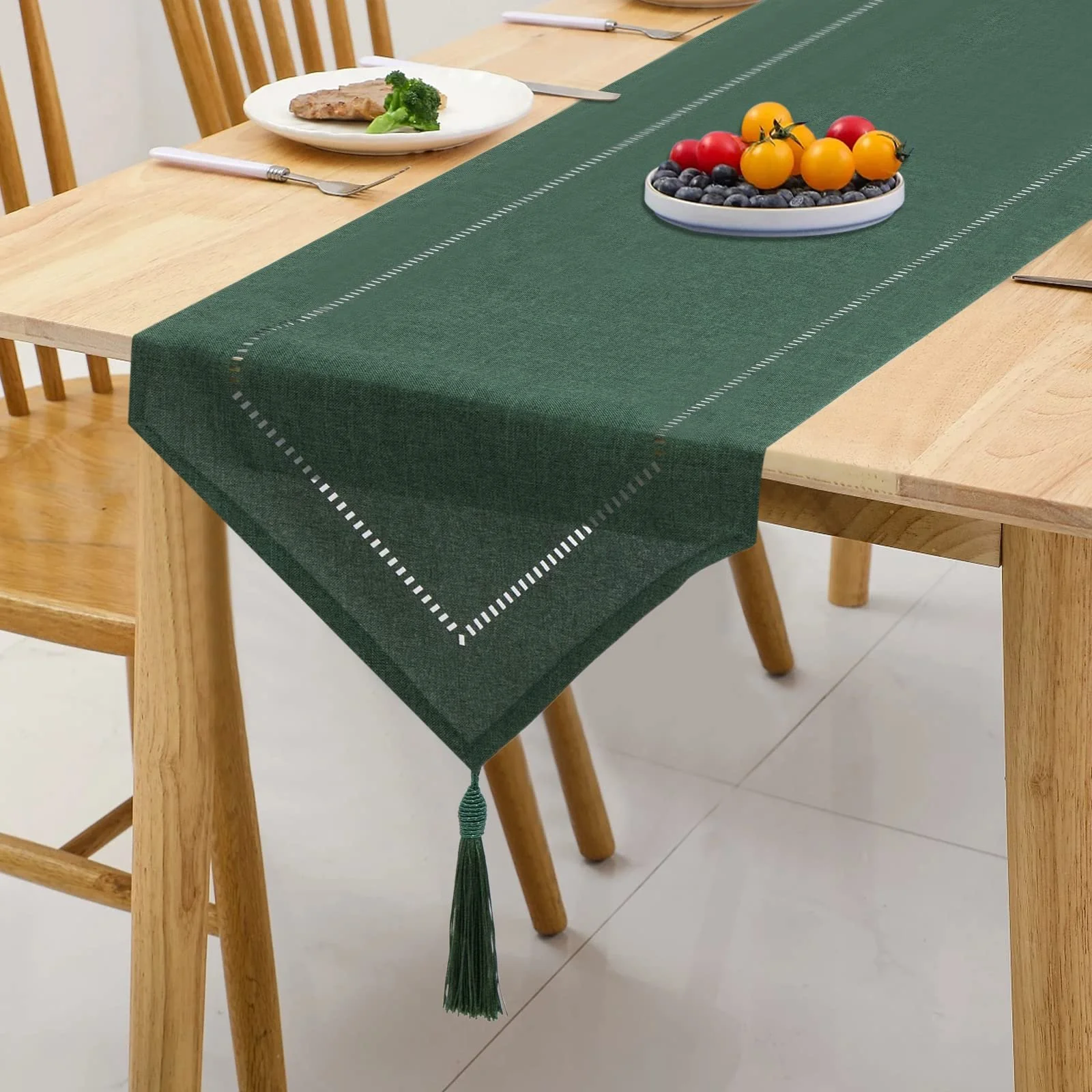 Ранер для столу Linen однотонний сучасний 32 x 180 см Темно-зелений, фото №5 Ранер для столу Linen однотонний сучасний 32 x 180 см Темно-зелений, фото №5