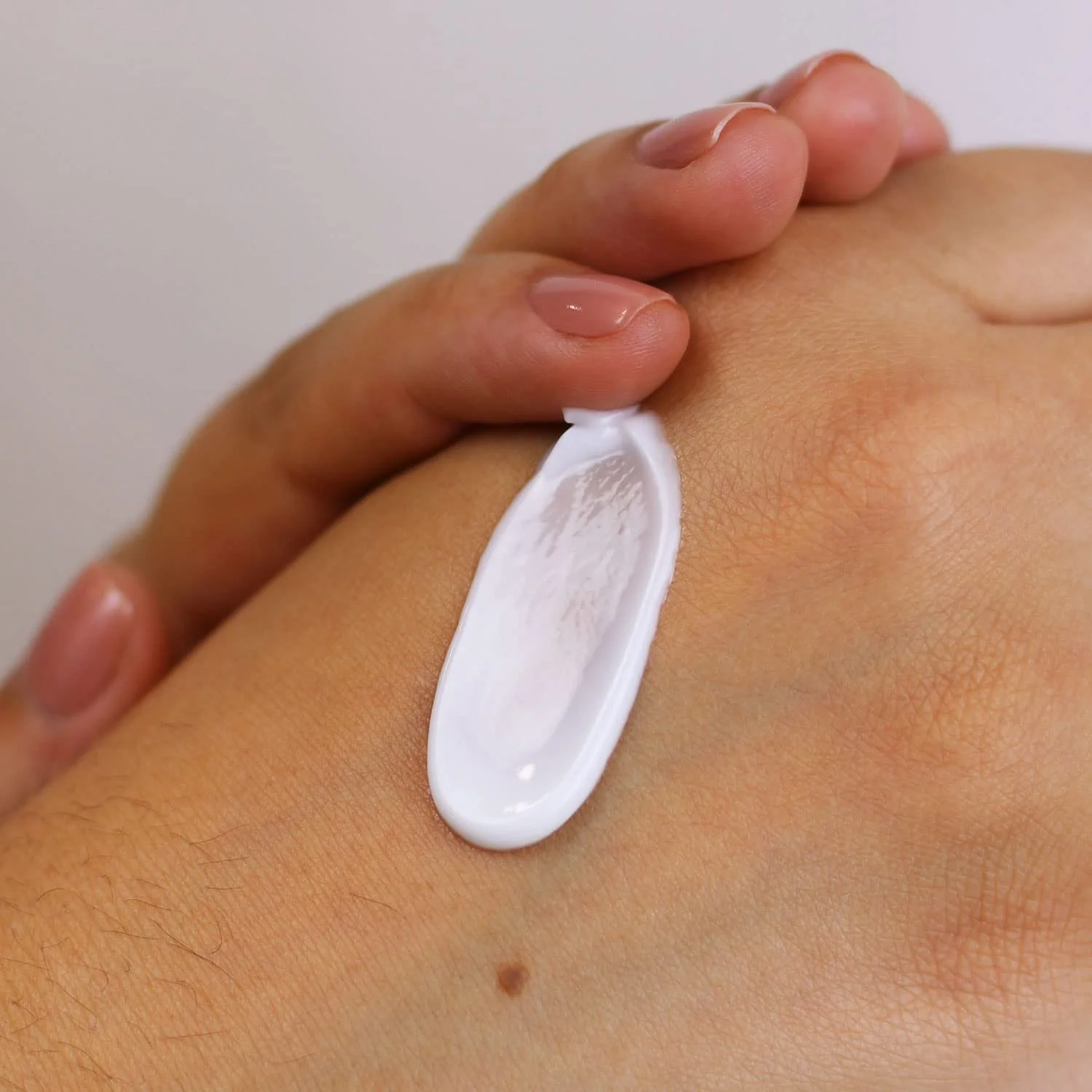 Увлажняющий крем для рук SBC Skincare Lemon Myrtle & Thyme 100 мл, фото №6