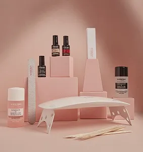 Набір для манікюру Deborah Milano Professional Manicure Starter Kit з напівперманентним гель-лаком synthetic.ua - Фото 1