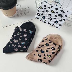 Жіночі шкарпетки з кольоровим леопардовим візерунком 3 пари 35-43 synthetic.ua - Фото 1