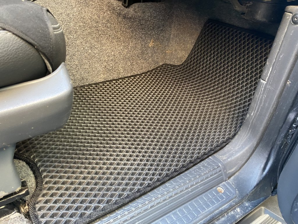 Коврики EVA черные 2 штуки передние для Nissan Patrol Y60 1988-1997 гг, фото №1