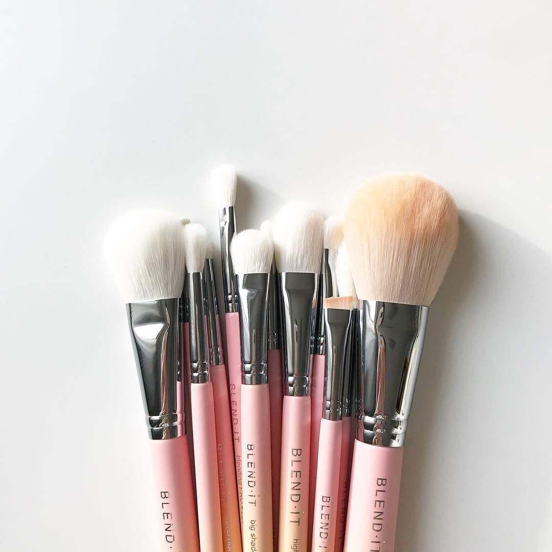 Кисть BLEND IT Small Shader PRO 280 Синтетические и Козьи Волосы Деревянная Ручка Латунь Розовый Закат, фото №3 Кисть BLEND IT Small Shader PRO 280 Синтетические и Козьи Волосы Деревянная Ручка Латунь Розовый Закат, фото №3