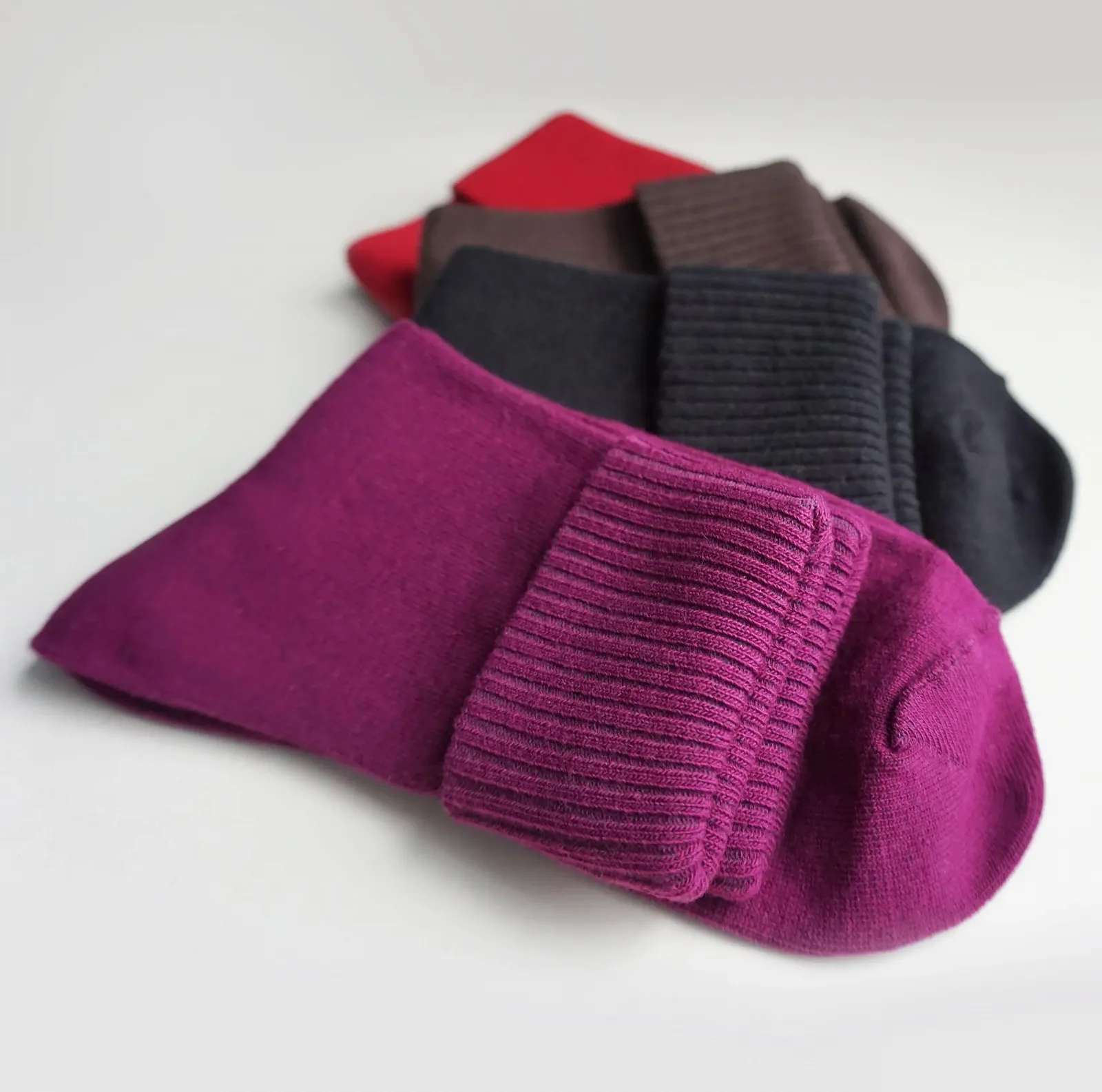 Жіночі шкарпетки Weri Spezials зимові з м'якою манжетою, фото №4 Жіночі шкарпетки Weri Spezials зимові з м'якою манжетою, фото №4