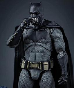 Фигурка Бэтмен HiPlay The Dark Knight Deluxe Edition DC1008HHB, масштаб 1:9 synthetic.ua - Фото 1